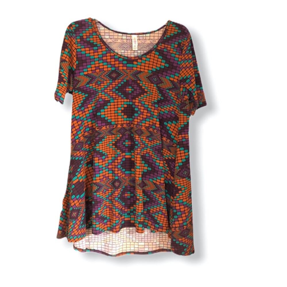 🔴 3 for $15 EUC Lularoe Perfect Tee